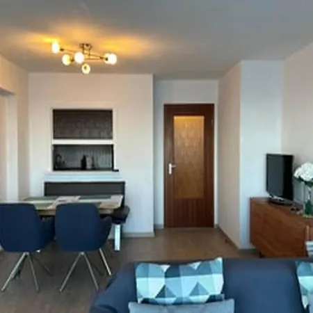 아파트 Beautiful Seaview For 4 *
